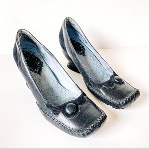Indigo Heels/Shoes, Size 8 for Women